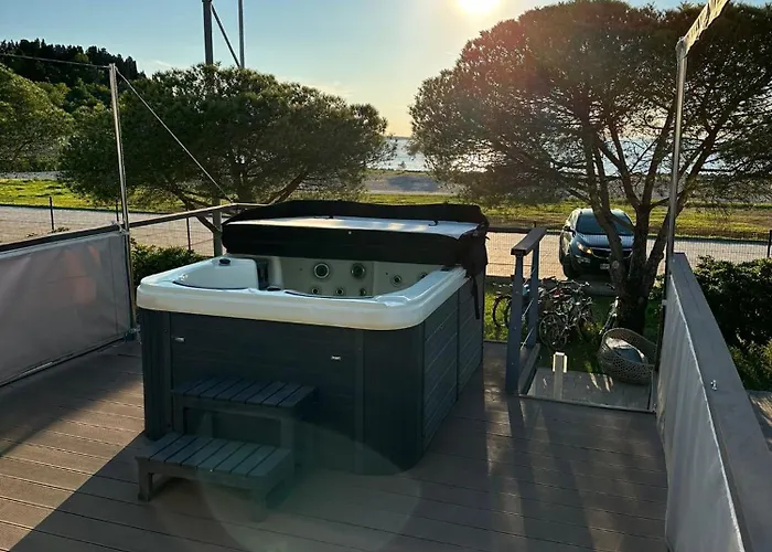 Floating House Sunset Joy Tatil Evi