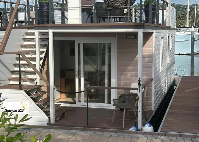 Floating House Sunset Joy Holiday home