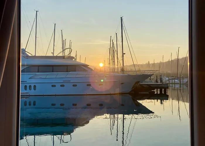 Floating House Sunset Joy Tatil Evi *