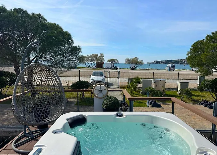 Floating House Sunset Joy Tatil Evi Portorož